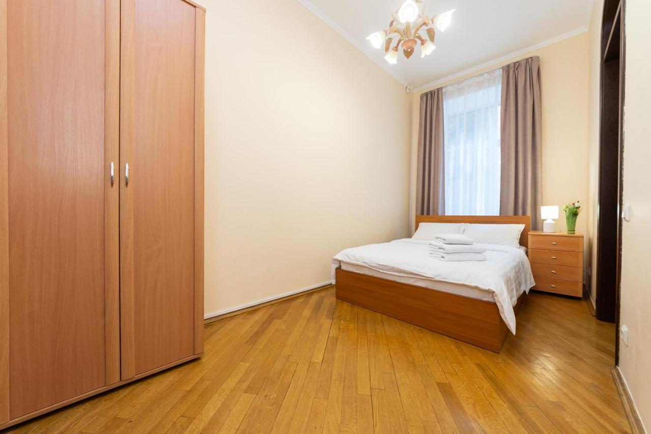 Apartament On Independence Square Kiev Exteriör bild