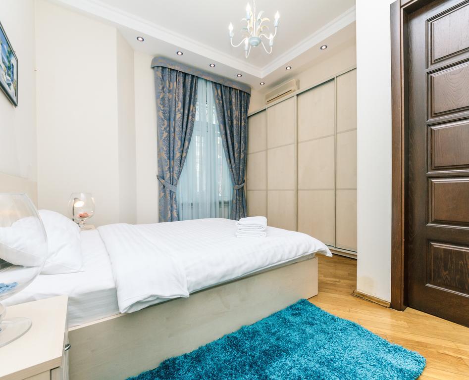 Apartament On Independence Square Kiev Exteriör bild